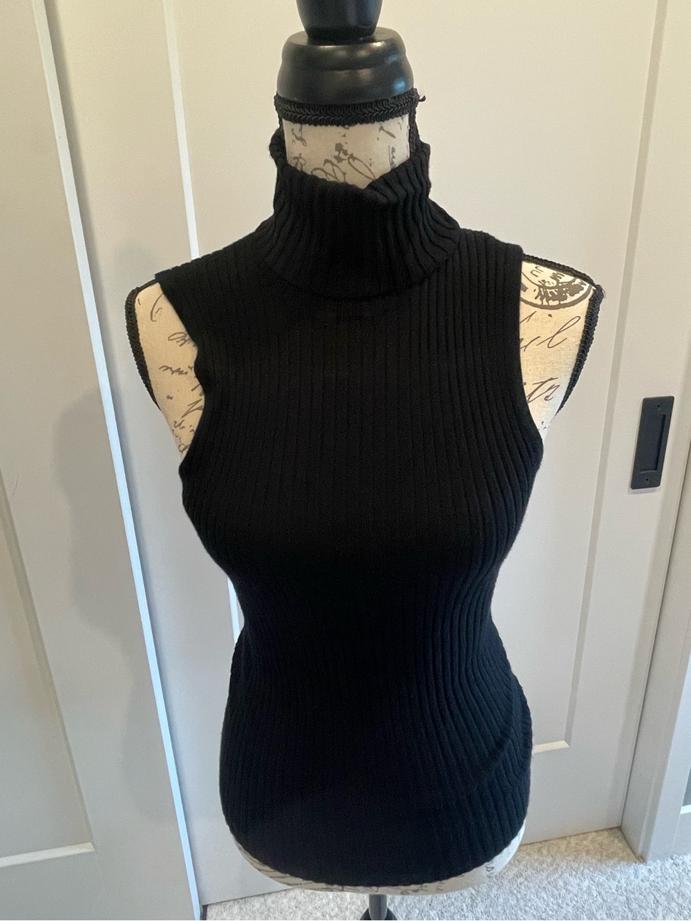 Express Black Ribbed Sleeveless Turtleneck